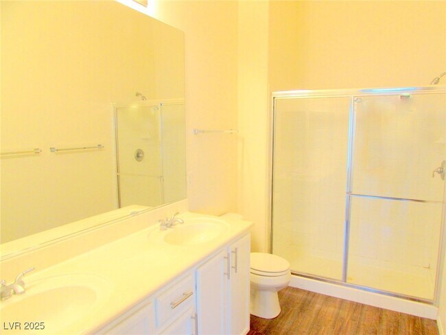 Building Photo - 2305 W Horizon Ridge Pkwy