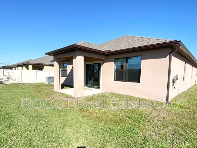 Building Photo - 7499 Tourmaline Dr