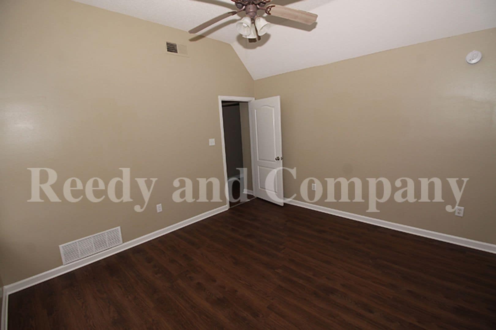 Building Photo - 6077 Wills Way Cir S