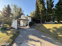 Building Photo - Beautiful 3bd/2ba Single Family Home near ...