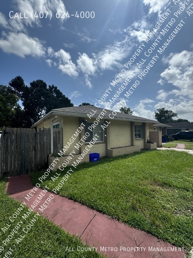 Building Photo - Super Sanford 2 Bedroom Duplex