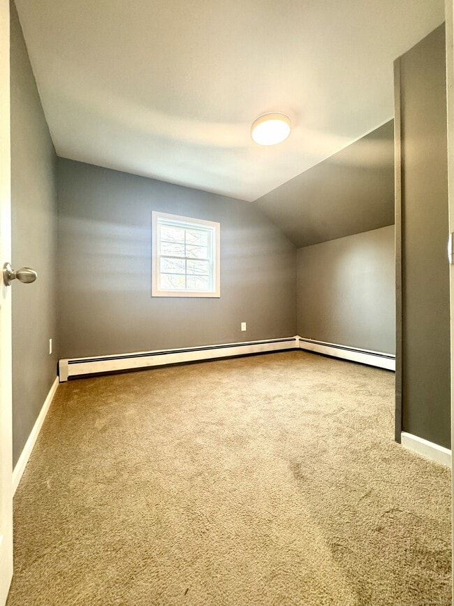 Building Photo - 137 High St