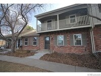 Building Photo - Spacious 4-bedroom, 3.5-bathroom townhome ...