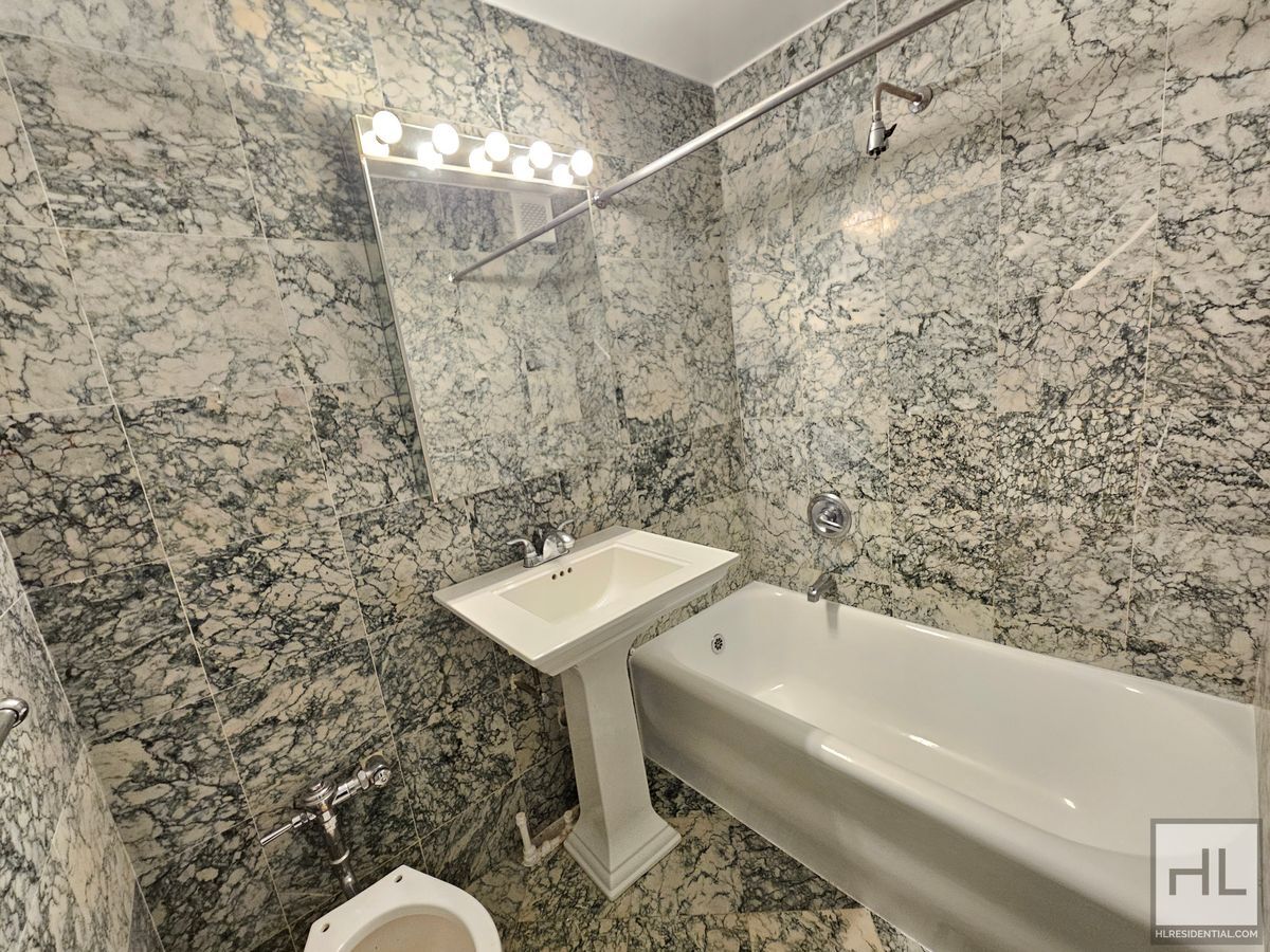 Building Photo - 1-Bedroom Apartment in West Village | 8th ...