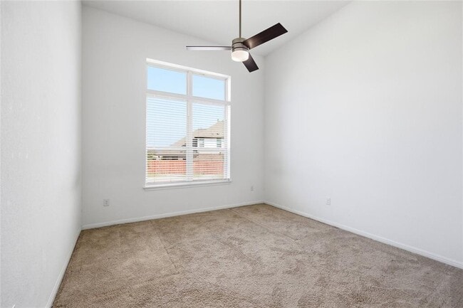 Building Photo - 607 Achilles St