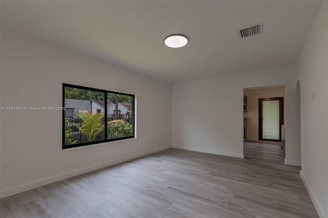 Building Photo - 25 NW 78th St