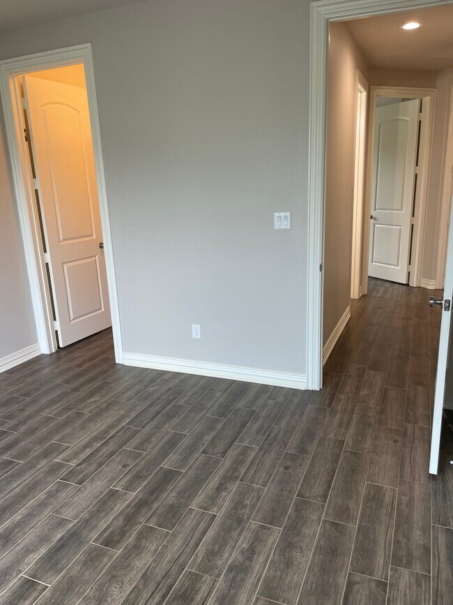 Building Photo - 3900 Gable Crest Ln