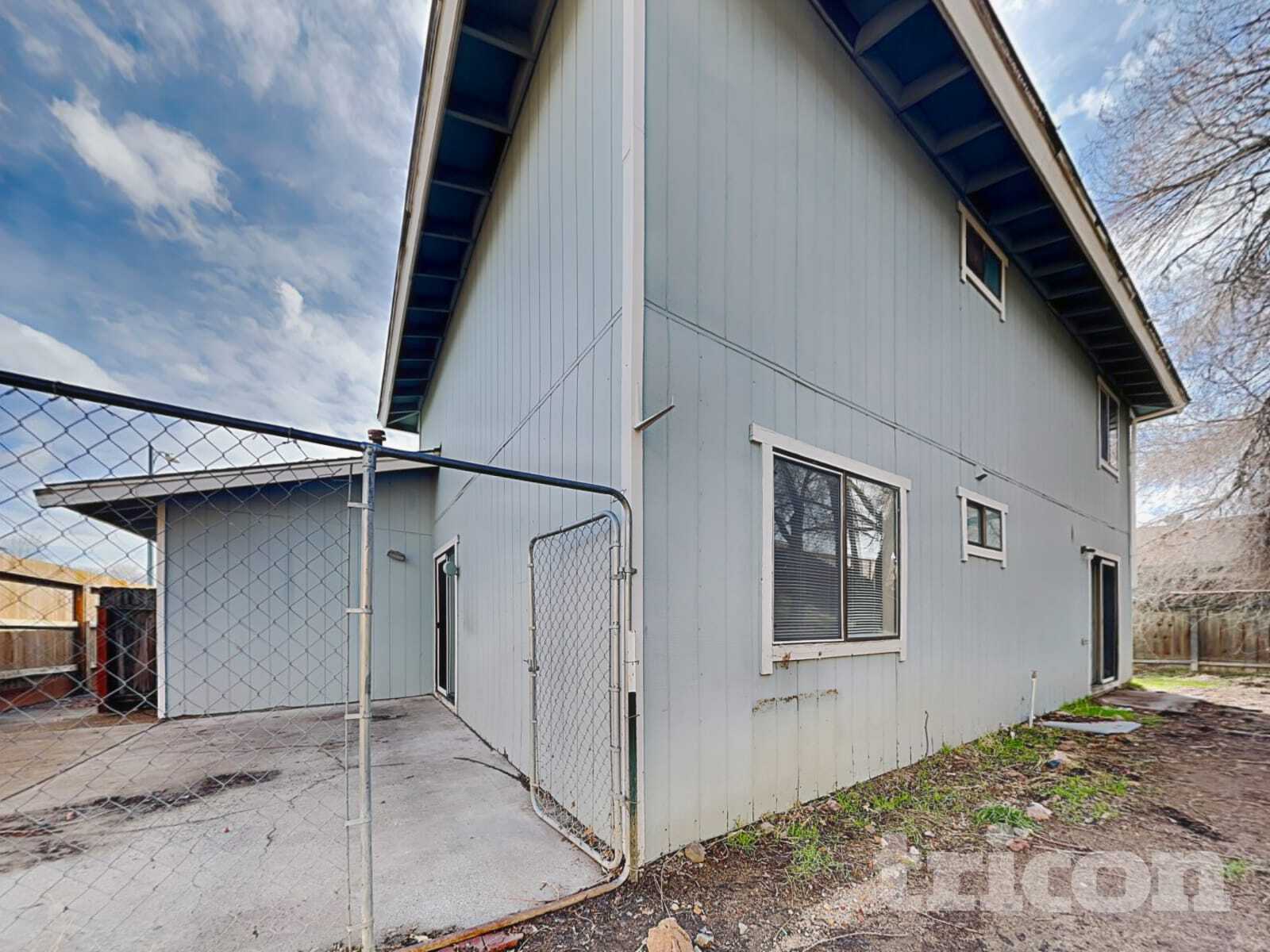 Building Photo - 1465 Van Petten St