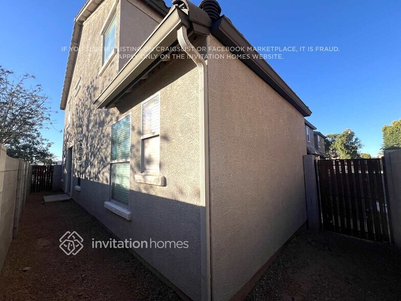 Building Photo - 3369 E Liberty Ln