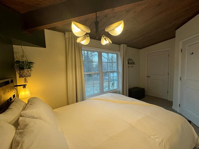 Building Photo - 59 Beverly Pl