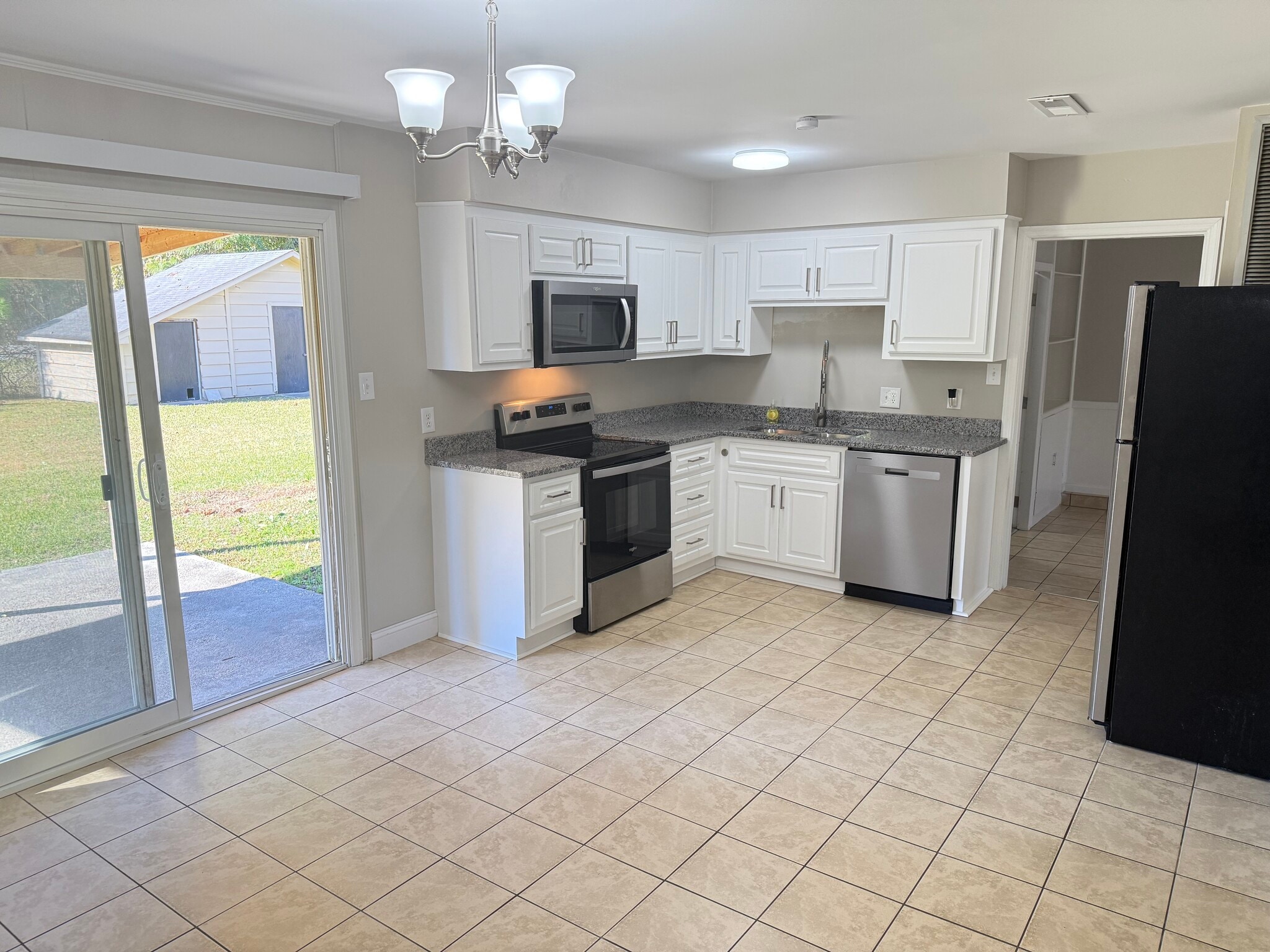 Open Kitchen - 3410 Longwood Ln