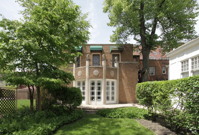 Primary Photo - 5116-5118 S Blackstone Ave