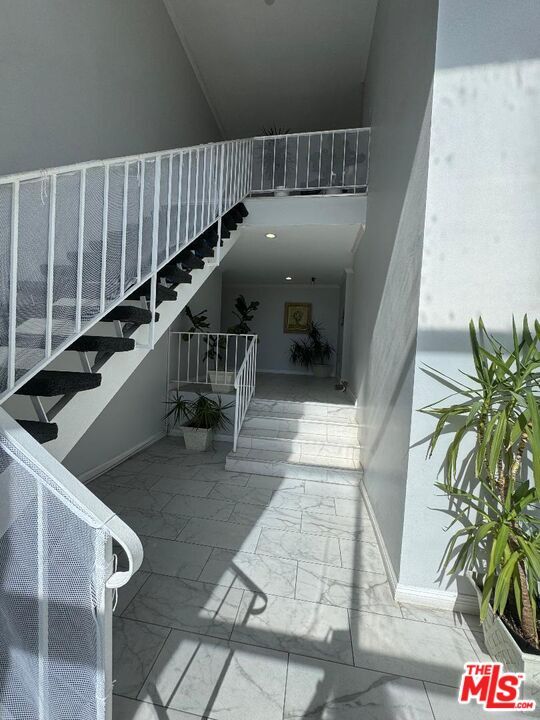 Building Photo - 12205 Gorham Ave