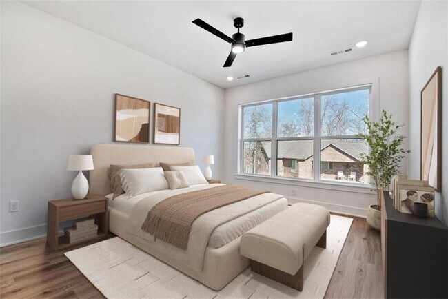 Building Photo - 4 Savidge Cir