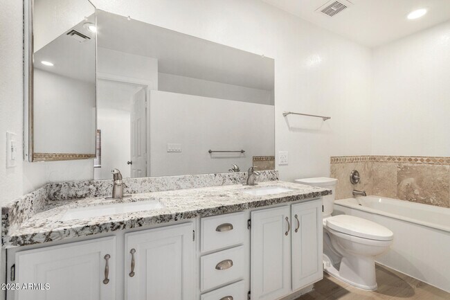 Building Photo - 7139 W McRae Way