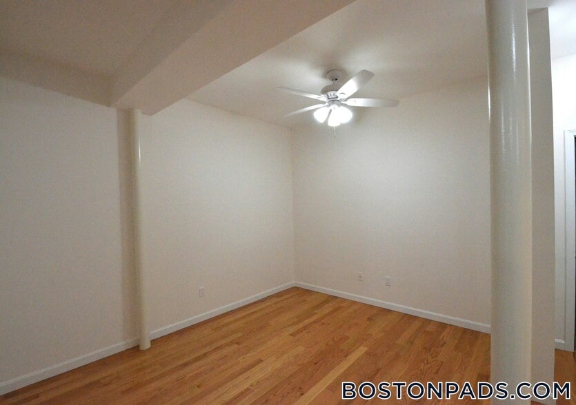 Building Photo - 58 Westland Ave