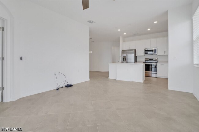 Building Photo - 5715 Double Eagle Cir
