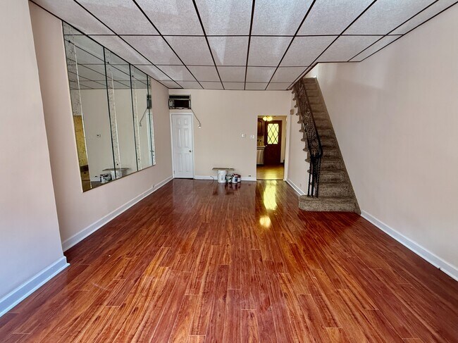 Building Photo - 2416 S Juniper St
