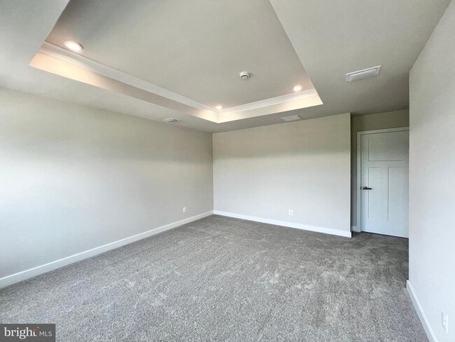 Building Photo - 2103 Rivers Dr