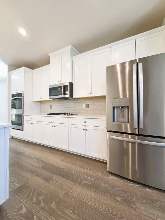 Building Photo - 2209 Cantina Ln