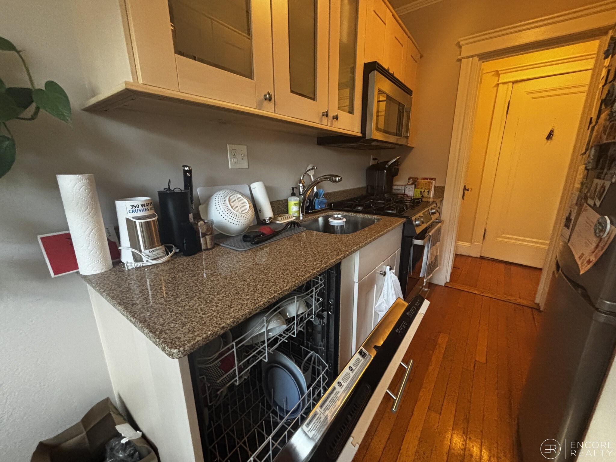 Building Photo - 110 Riverway