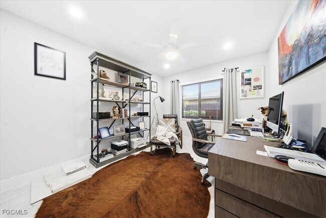 Building Photo - 4548 Genoa Ave