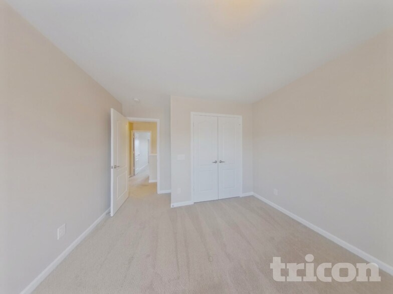 Building Photo - 1048 Silverberry St