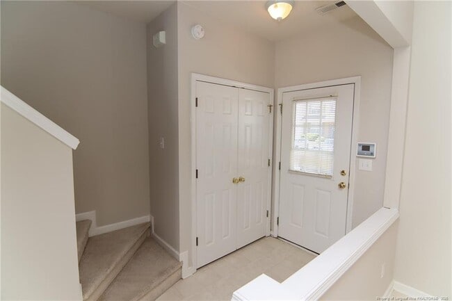 Building Photo - 5132 TwelvePole Dr