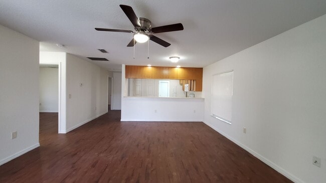 Building Photo - Coming Soon! 3 Bedroom, 2 Bathroom Home for Rent in Plant City