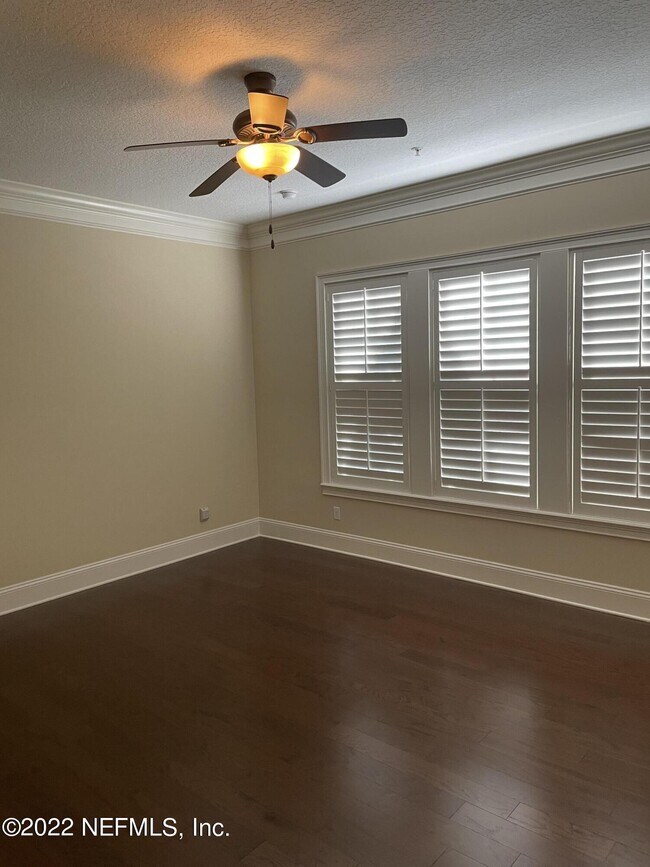 Building Photo - 1406 Sunset View Ln