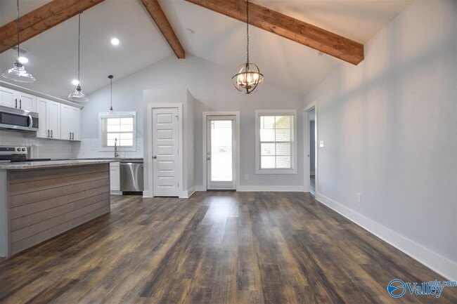 Building Photo - 300 Stone Hill Dr