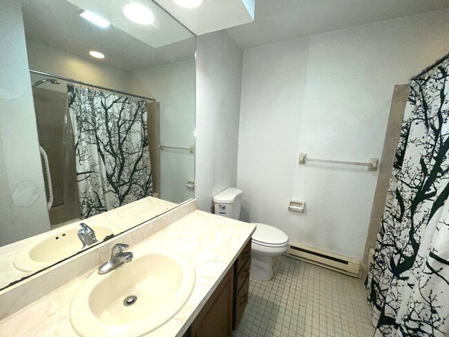 Building Photo - 307 Willow Springs