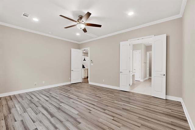 Building Photo - 1604 Frederickburg Dr