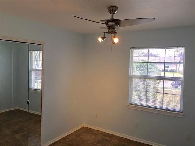 Building Photo - 4624 Bethany Dr