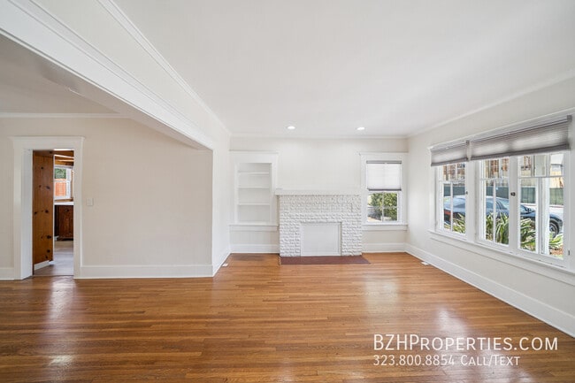 Building Photo - 503 Burchett St
