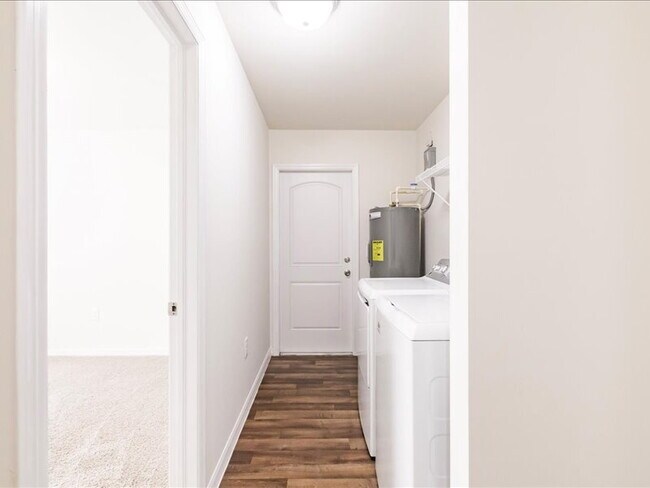 Building Photo - Spells Wear Off, Leases Don’t – 3Bd/2Bth D...