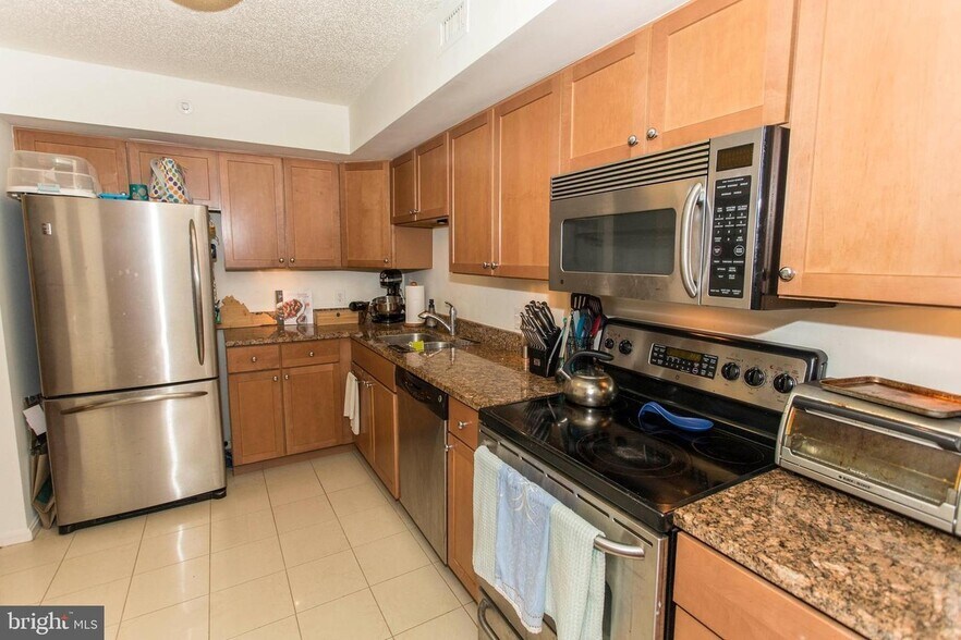Building Photo - 2230 George C Marshall Dr