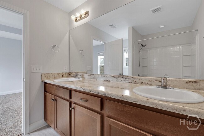 Building Photo - 43 Mossy Oak Cove