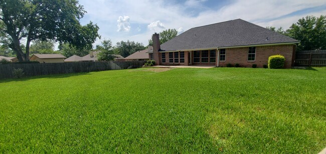 Building Photo - 18257 Springmill Ct