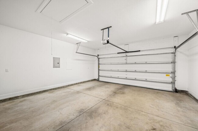 Building Photo - 141 Partridge Ln
