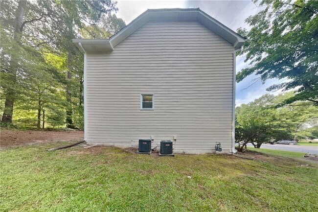 Building Photo - 1285 Morgan Chase Terrace NE