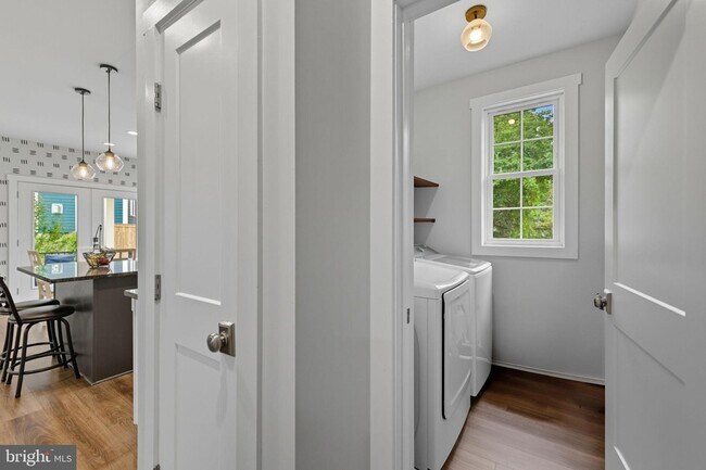 Building Photo - 8193 Major Watters Ct