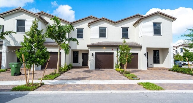 Building Photo - 270 SW 159th Pl