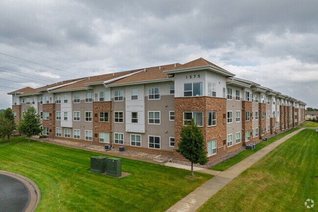 Primary Photo - Sarazin Flats