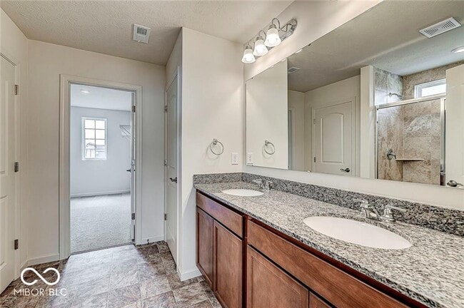 Building Photo - 5420 Laurel Crest Run