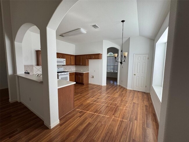 Building Photo - 2313 Boulder Run