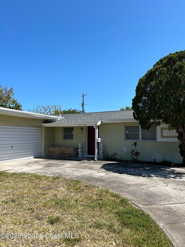 Primary Photo - 1213 Banana River Dr