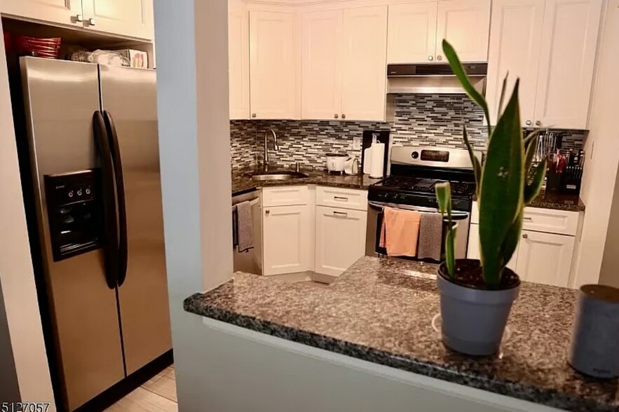 Building Photo - 49 Baldwin Ct