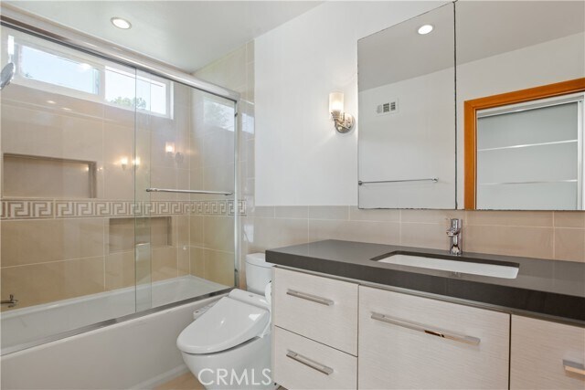 Building Photo - 27301 Via Avila