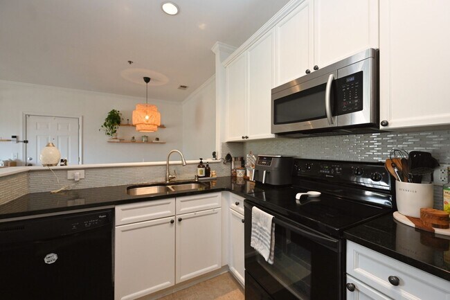 Building Photo - **SOPHISTICATED URBAN RETREAT IN THE HEART OF LENOX VILLAGE**